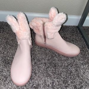 Fluffy Bunny ears boots